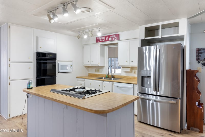 701 Dobson Rd #448, Mesa, AZ 85202