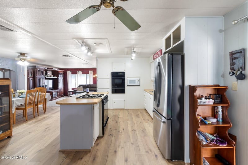 701 Dobson Rd #448, Mesa, AZ 85202