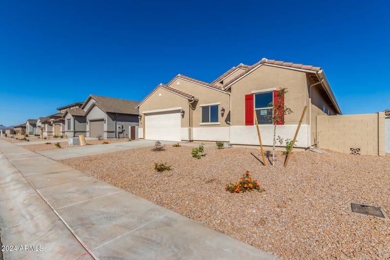7010 Drygulch Rd, San Tan Valley, AZ 85143