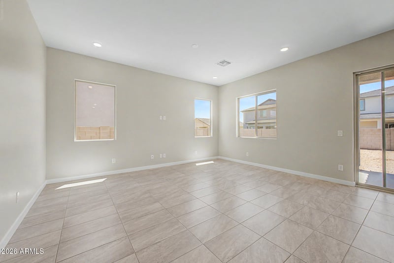 7011 Hayride Ln, San Tan Valley, AZ 85143
