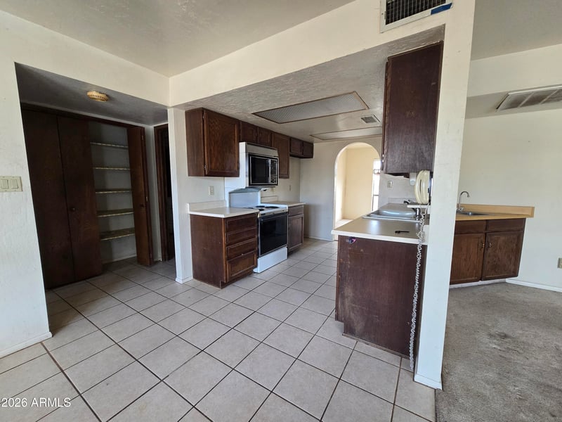 7012 E Thunderbird Rd, Scottsdale, AZ 85254