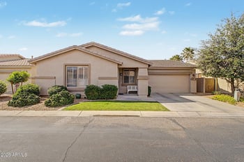 7013 Lindner Ave, Mesa, AZ 85209