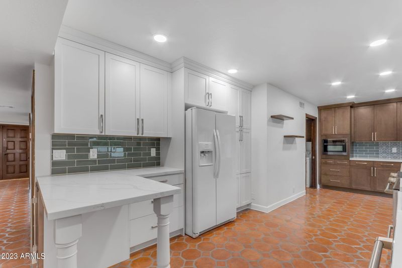 7013 N 10th Ave, Phoenix, AZ 85021