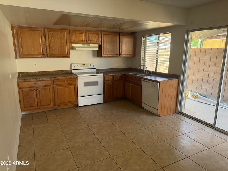 7013 W Colter St, Glendale, AZ 85303