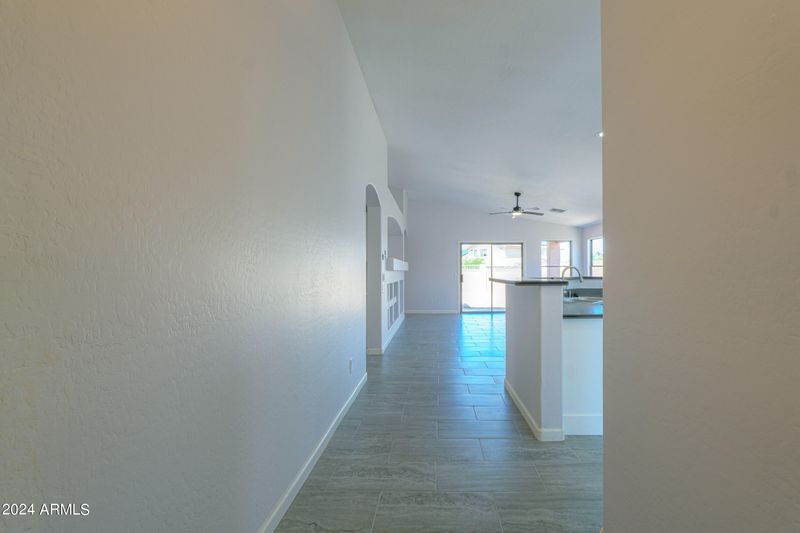 7014 S 24th Ln S, Phoenix, AZ 85041
