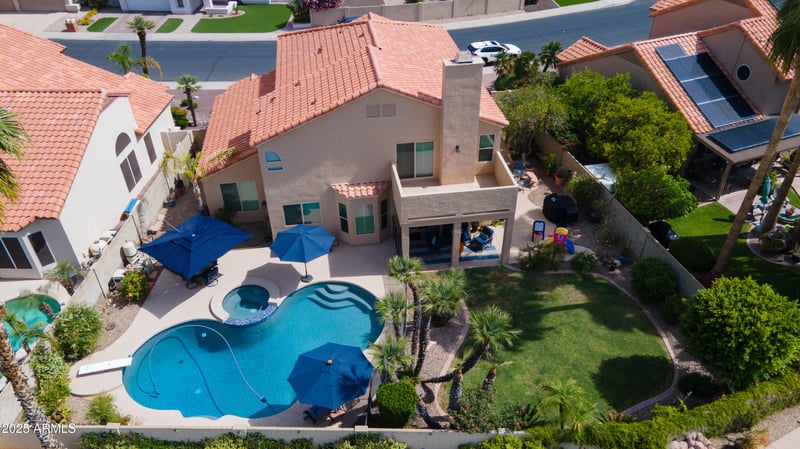 7015 Behrend Dr, Glendale, AZ 85308