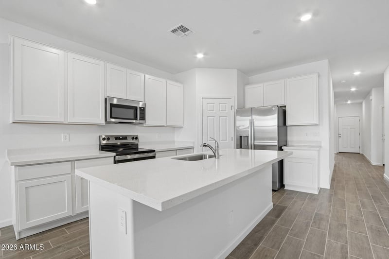 7015 E Bisbee St, San Tan Valley, AZ 85143