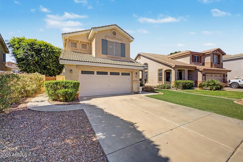 7015 Blackhawk Dr, Glendale, AZ 85308