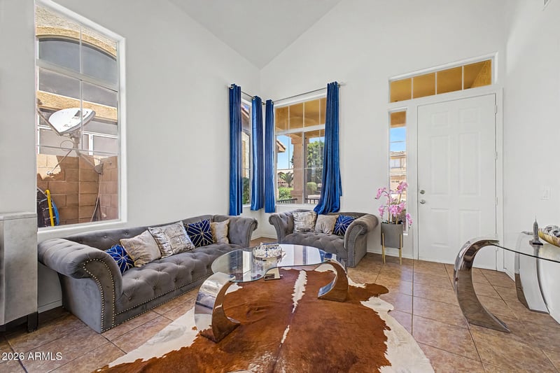 7015 Blackhawk Dr, Glendale, AZ 85308