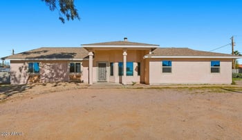 7016 Menlo St, Mesa, AZ 85207