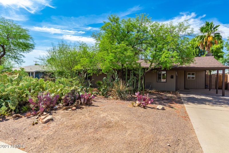 7019 E Oak St, Scottsdale, AZ 85257