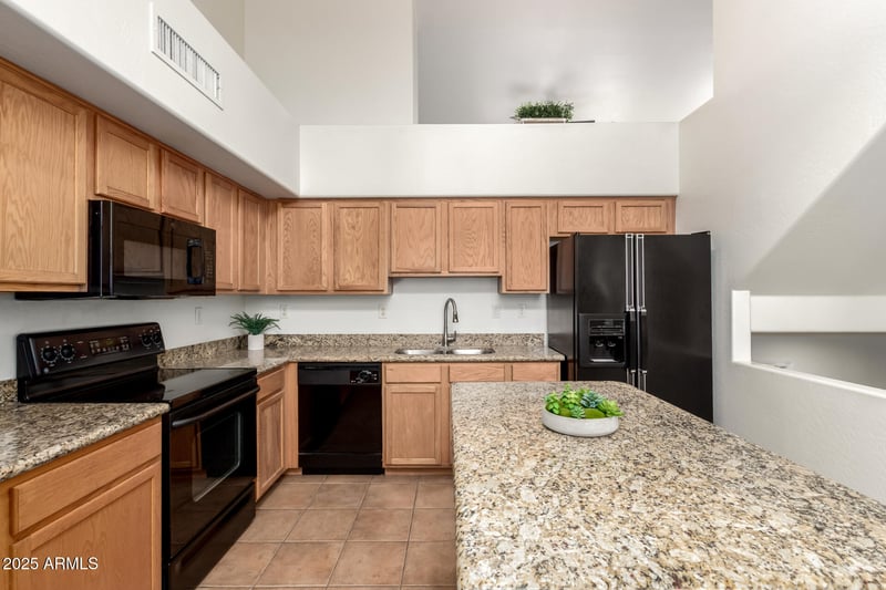 702 Beck Ave, Tempe, AZ 85281