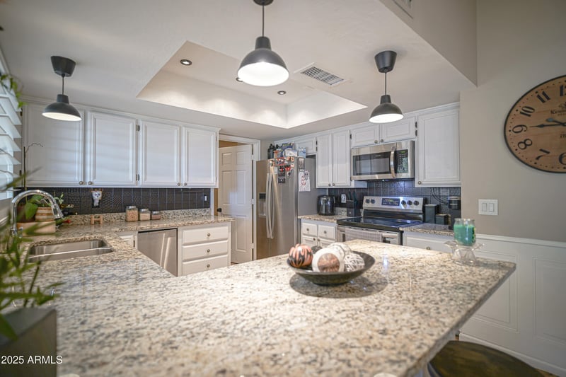 702 Coral Gables Dr, Phoenix, AZ 85022