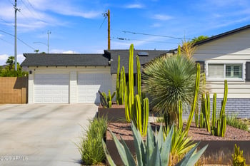 702 E Desert Park Ln, Phoenix, AZ 85020