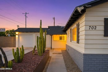 702 E Desert Park Ln, Phoenix, AZ 85020