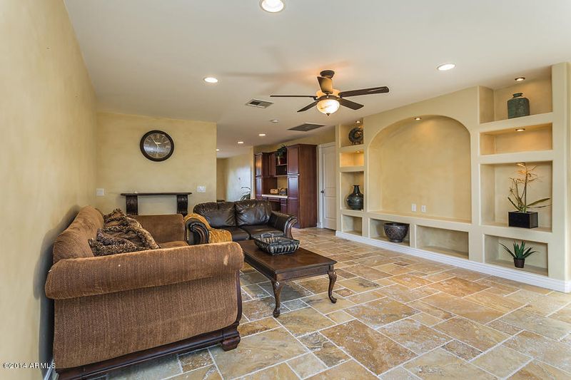 702 E Northview Ave, Phoenix, AZ 85020