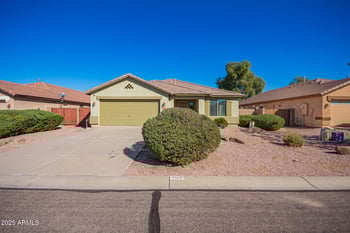 702 Jersey Way, San Tan Valley, AZ 85143