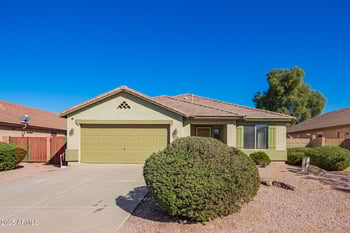 702 Jersey Way, San Tan Valley, AZ 85143