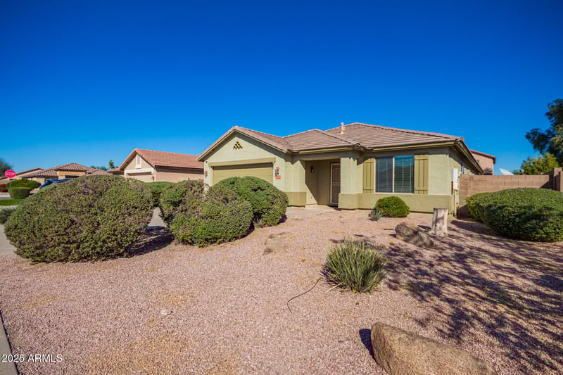 702 Jersey Way, San Tan Valley, AZ 85143