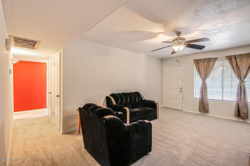 702 N Birch St, Gilbert, AZ 85233