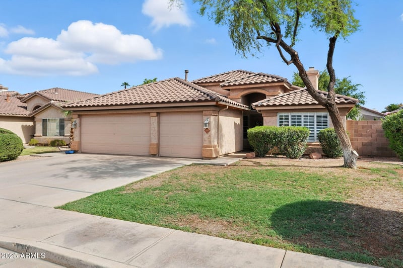 702 Scott Ave, Gilbert, AZ 85233