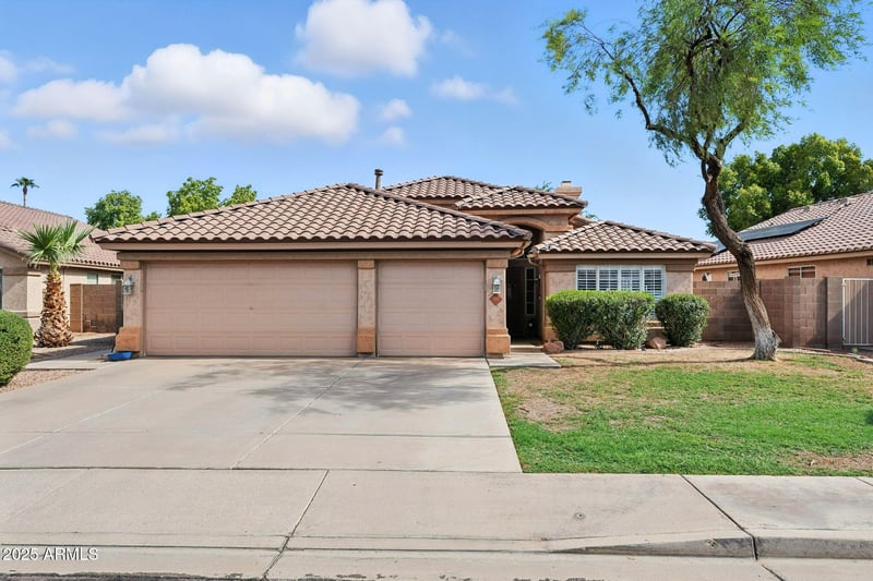 702 Scott Ave, Gilbert, AZ 85233