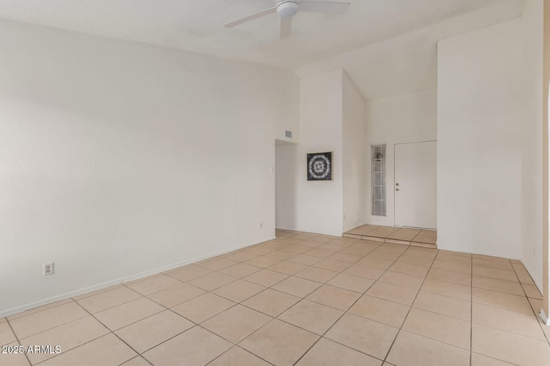 702 Sequoia Dr, Phoenix, AZ 85027