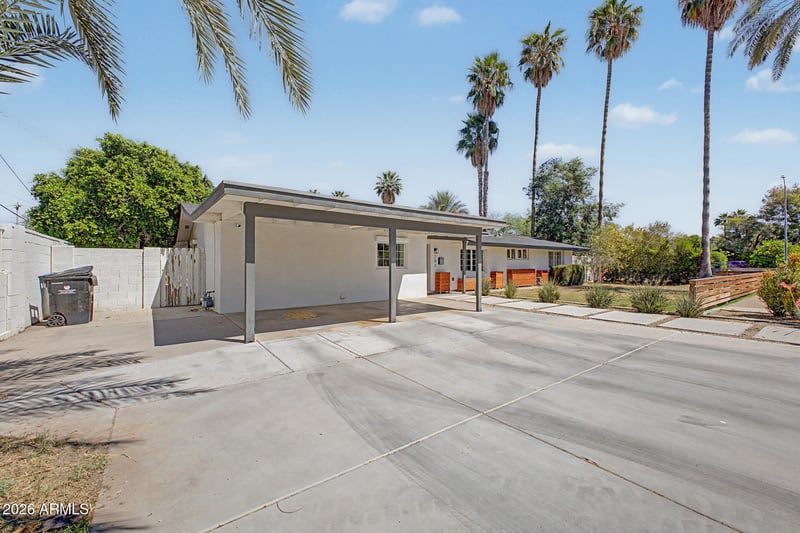 702 Rose Ln, Phoenix, AZ 85013