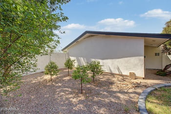 702 Rose Ln, Phoenix, AZ 85013