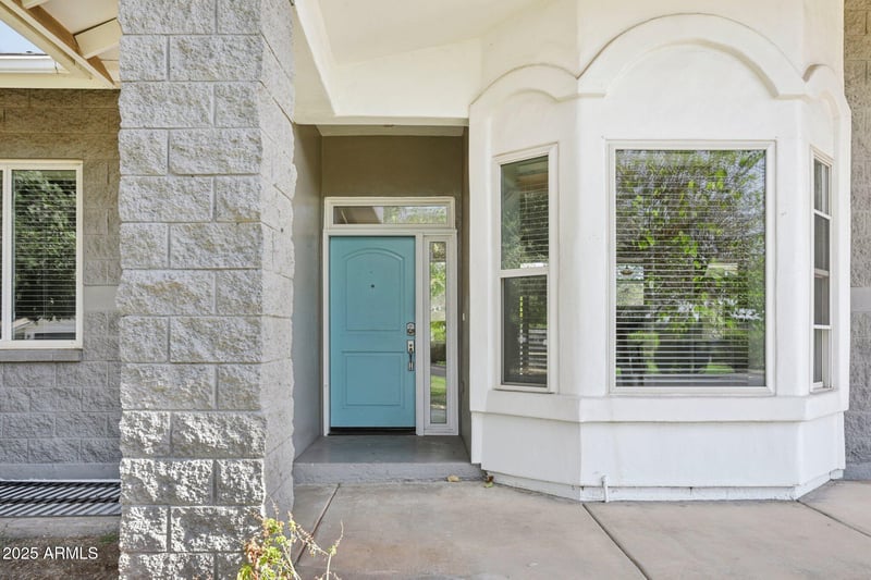 702 Why Worry Ln, Phoenix, AZ 85021