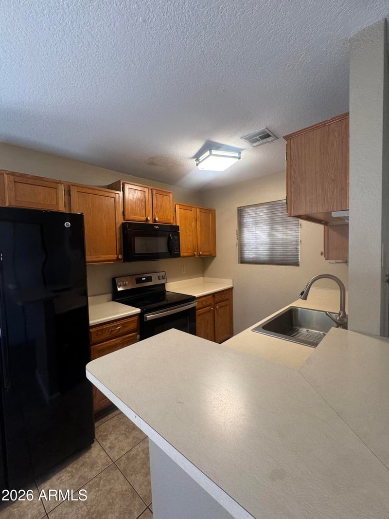 7020 Olive Ave #224, Peoria, AZ 85345