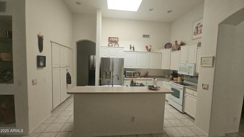 7021 Irma Ln, Glendale, AZ 85308