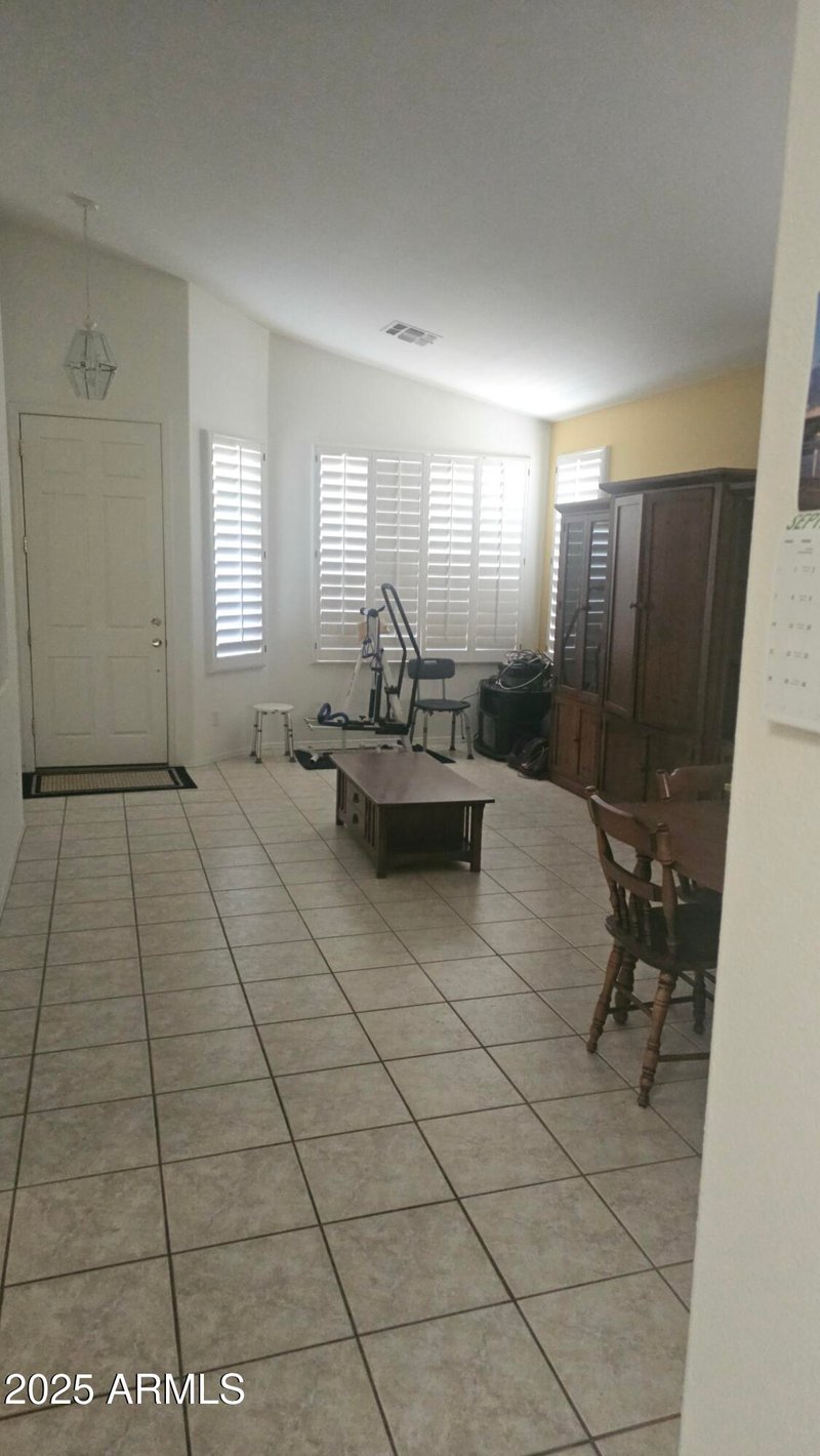 7021 Irma Ln, Glendale, AZ 85308