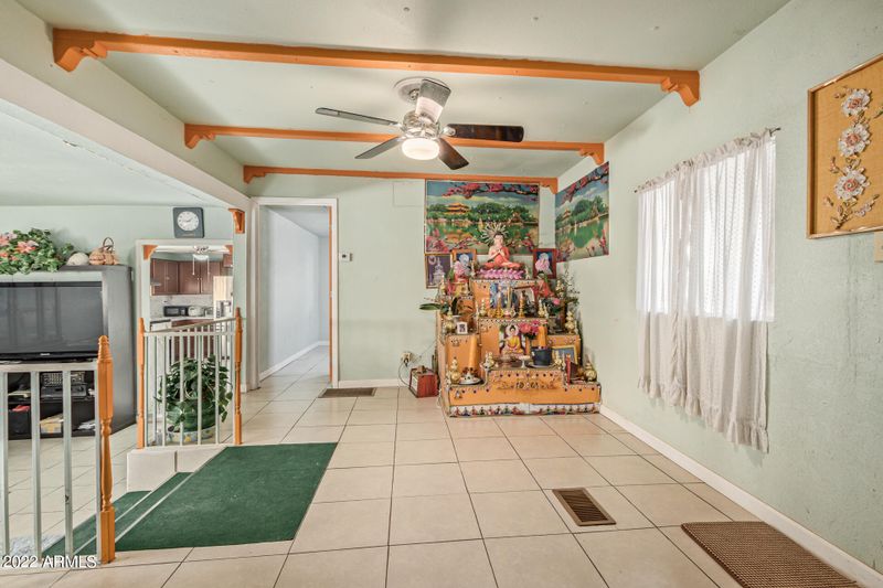 7022 N 80th Dr, Glendale, AZ 85303