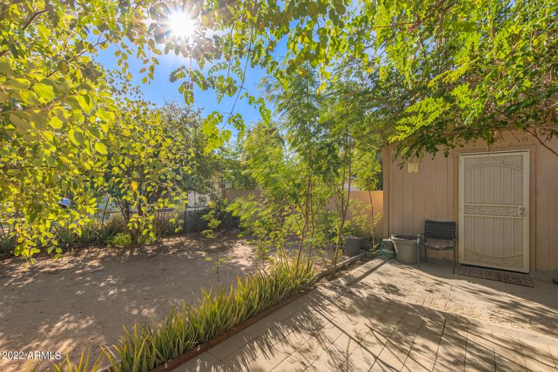 7022 N 80th Dr, Glendale, AZ 85303