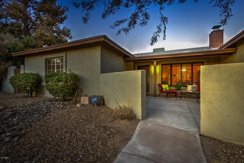 7025 N 10th Pl, Phoenix, AZ 85020