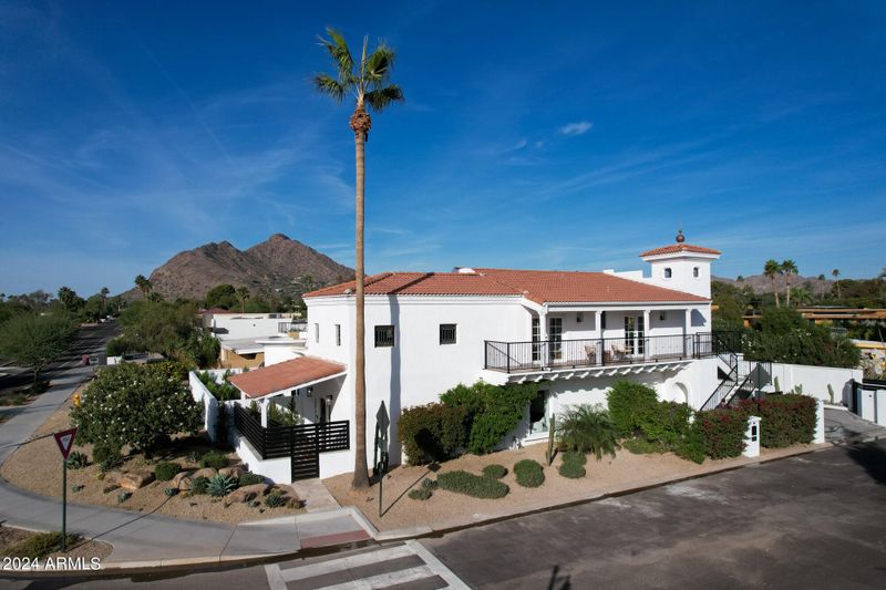 7026 E Chaparral Rd, Paradise Valley, AZ 85253
