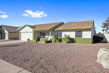 7026 Jenan Dr, Peoria, AZ 85345