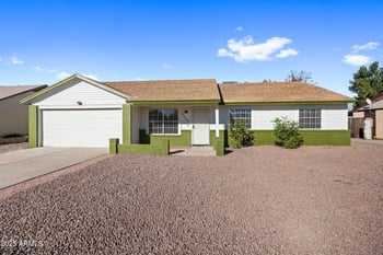 7026 Jenan Dr, Peoria, AZ 85345