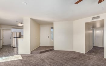 7027 43rd Way, Phoenix, AZ 85042