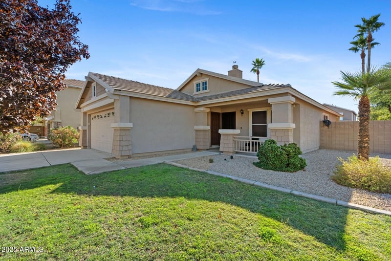 7027 Midway Ave, Glendale, AZ 85303