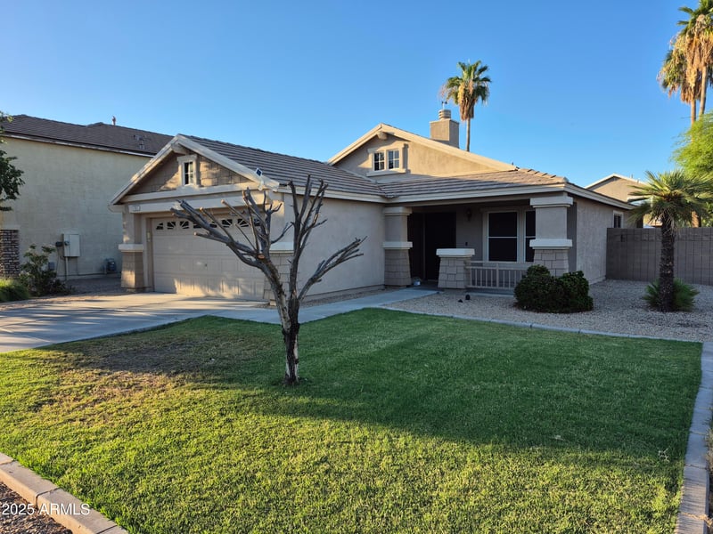 7027 Midway Ave, Glendale, AZ 85303