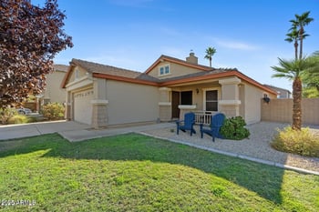 7027 Midway Ave, Glendale, AZ 85303