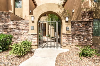 7027 N Scottsdale Rd #204, Paradise Valley, AZ 85253