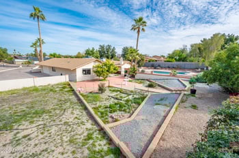 7027 Wagoner Rd, Glendale, AZ 85308