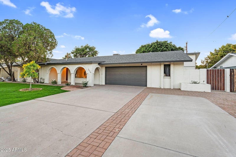 7028 12th Way, Phoenix, AZ 85020