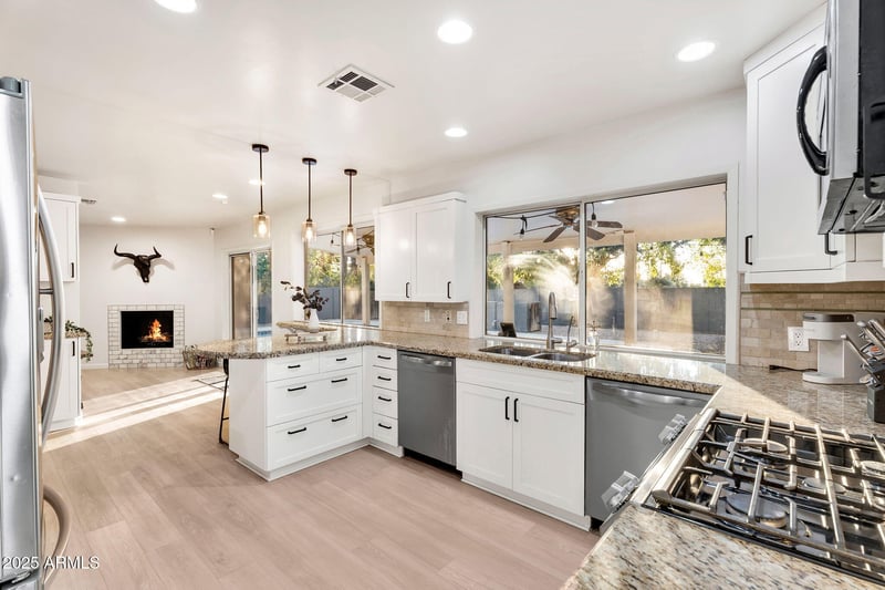 7028 12th Way, Phoenix, AZ 85020