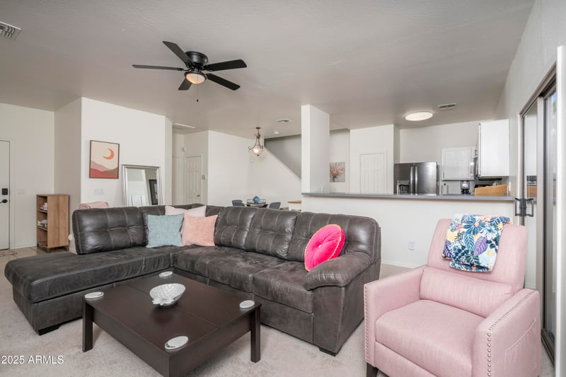 7028 Lincoln St, Peoria, AZ 85345