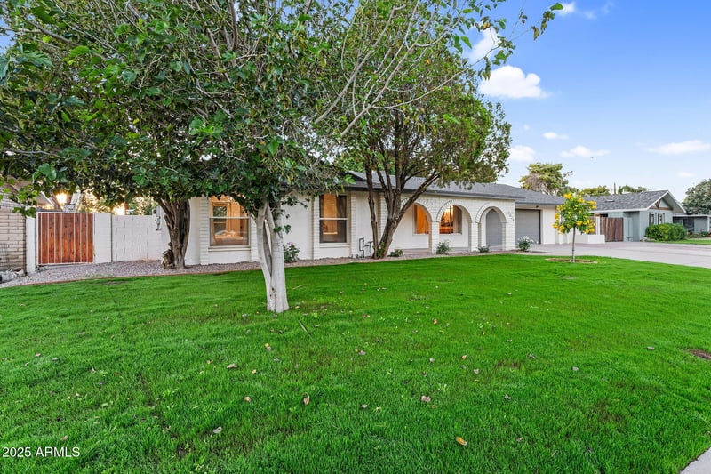 7028 N 12th Way, Phoenix, AZ 85020