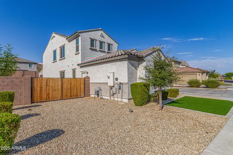 7028 Redbird Rd, Peoria, AZ 85383